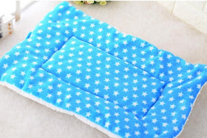 Ultra Fleece Dog Bed Mat Warm Winter Puppy Cat House Kennel Small Medium Large Dogs Beds Christmas Sleeping Blanket Chihuahua